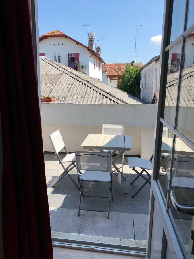 Du Large Appartement Bayonne Buitenkant foto